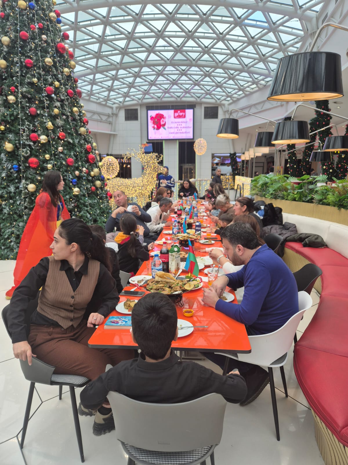 Sumqayıtda yaşayan görmə məhdudiyyəti olan və əlilliyi müəyyən edilmiş 18 yaşınadək uşaqlar üçün yanvarın 13-də şənlik təşkil edilib.