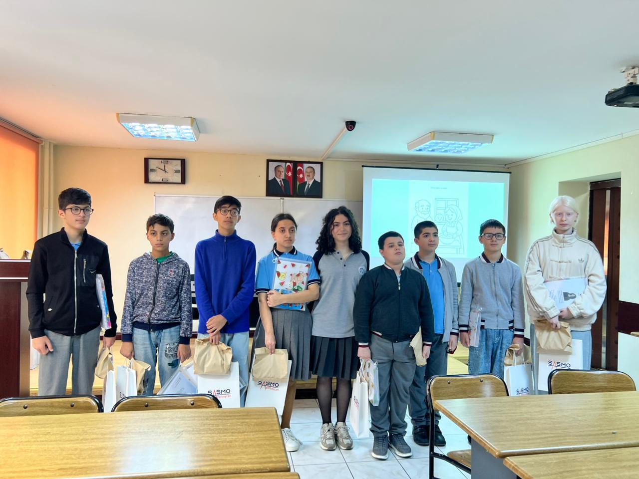 “Rəngləri hiss et!” – Görmə məhdudiyyətli uşaqlar üçün ilk taktil rəngləmə dəsti təqdim olundu