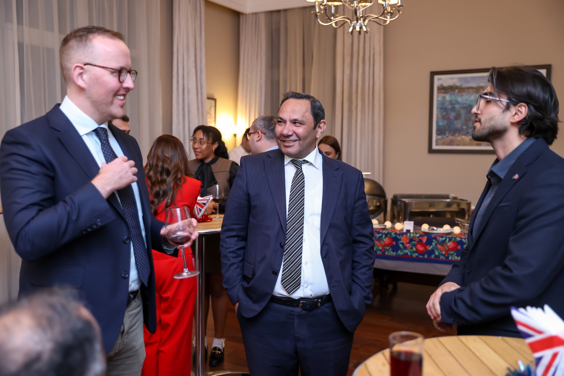 Britaniya Səfirinin Bakıdakı İqamətgahında Görüş Keçirilib