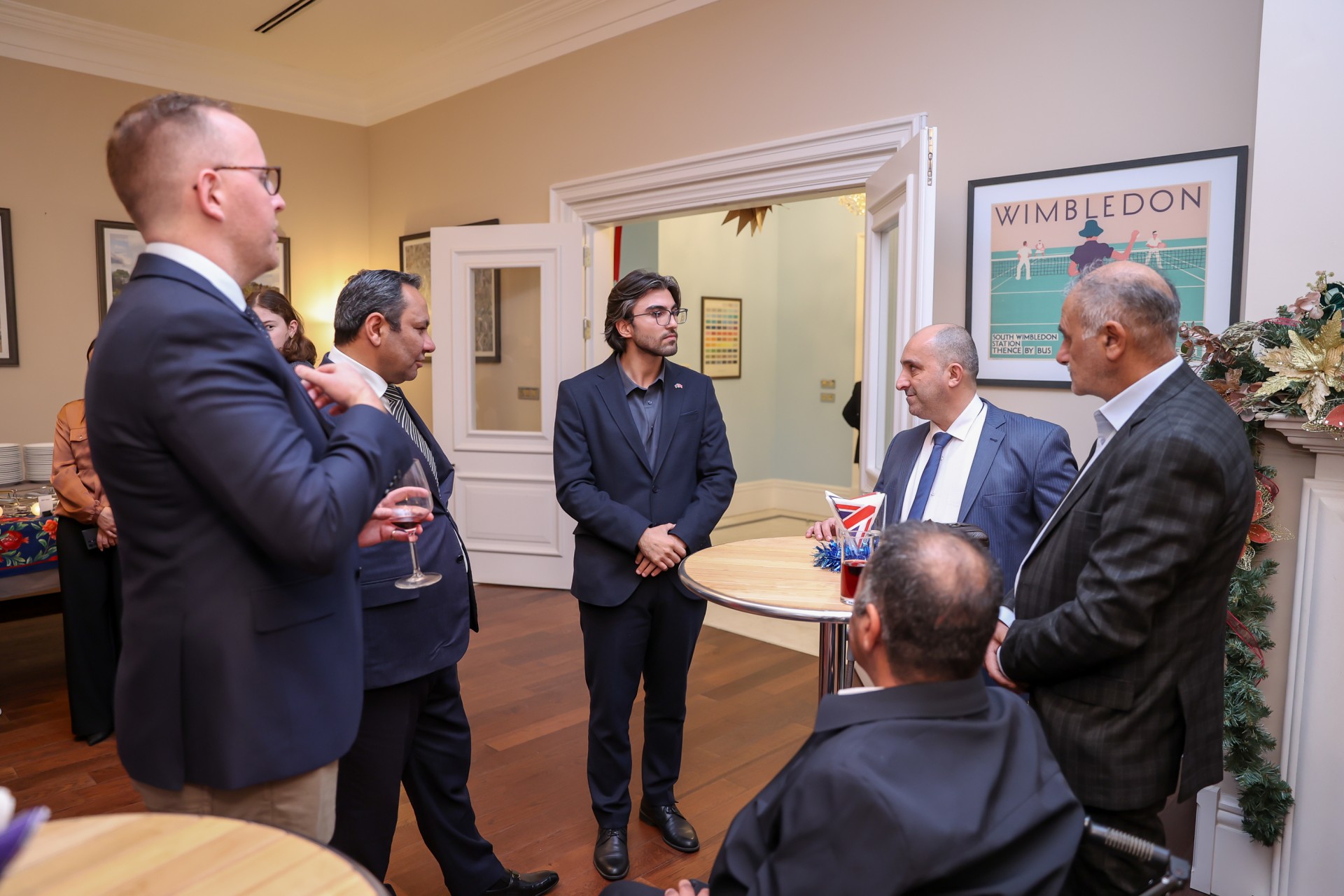 Britaniya Səfirinin Bakıdakı İqamətgahında Görüş Keçirilib